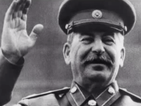 Josif Vissarionovič Stalin s Adolfom Hitlerom rozparcelovali a zaútočili na Poľsko. Josif Vissarionovič Stalin s Adolfom Hitlerom rozparcelovali a zaútočili na Poľsko.