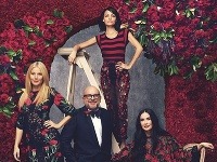 Demi Moore sa objavila v najnovšom vydaní magazínu Harper´s Bazaar. Zapózovala si spoločne s Gwyneth Paltrow, Nicole Richie a kvetinovým dizajnérom Ericom Buterbaughom. 
