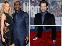 Eddie Murphy sa chválil sexi kočkou, jeho kolega Jim Carrey výstrednými topánkami. Eddie Murphy sa chválil sexi kočkou, jeho kolega Jim Carrey výstrednými topánkami.