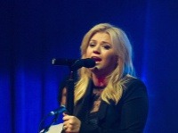 Kelly Clarkson Kelly Clarkson