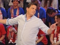 Dano Dangl končí v šou Milujem Slovensko. Nahradí ho moderátor so sexi hlasom. Dano Dangl končí v šou Milujem Slovensko. Nahradí ho moderátor so sexi hlasom.