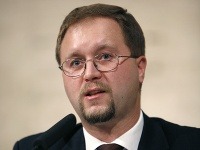 Roman Joch hovorí o súčasných európskych, ale aj svetových problémoch bez servítky. Roman Joch hovorí o súčasných európskych, ale aj svetových problémoch bez servítky.