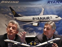 Michael O'Leary a Ray Conner, dvaja najvyšší v spoločnosti Ryanair.