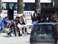 Po teroristickom útoku v Tunisku zahynulo 19 turistov, z toho 17 bolo z Európy.