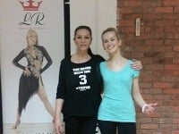 Nora Mojsejová poctivo trénuje v tanečnom klube. 