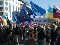 Prozápadný protest v Bratislave