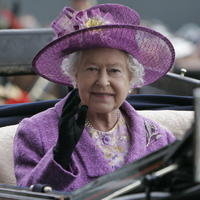 Kraľovná Alžbeta II
