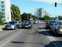 Nehoda na Tomášikovej ulici Nehoda na Tomášikovej ulici