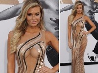 Samantha Hoopes vyzerala v šatách ako nahá s pomaľovaným telom. Samantha Hoopes vyzerala v šatách ako nahá s pomaľovaným telom.
