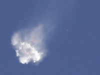 Raketa SpaceX sa krátko po štarte rozpadla
