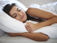 Spať v pyžame počas horúcich nocí? Je to lepšie ako ste si mysleli! 