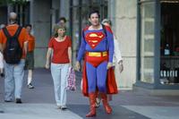 Červený plášť je vo všeobecnosti spájaný so Supermanom. 