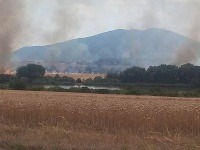 Takto horí jačmeň pri dedinke Boleráz, ktorá sa nachádza pri Trnave. 