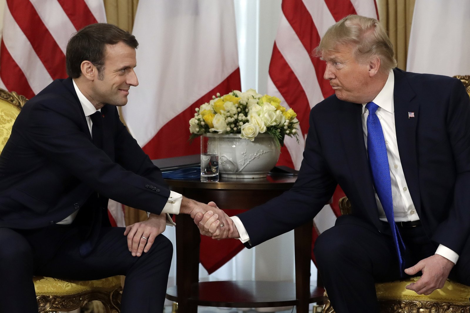 Emmanuel Macron a Donald Trump na summite NATO.