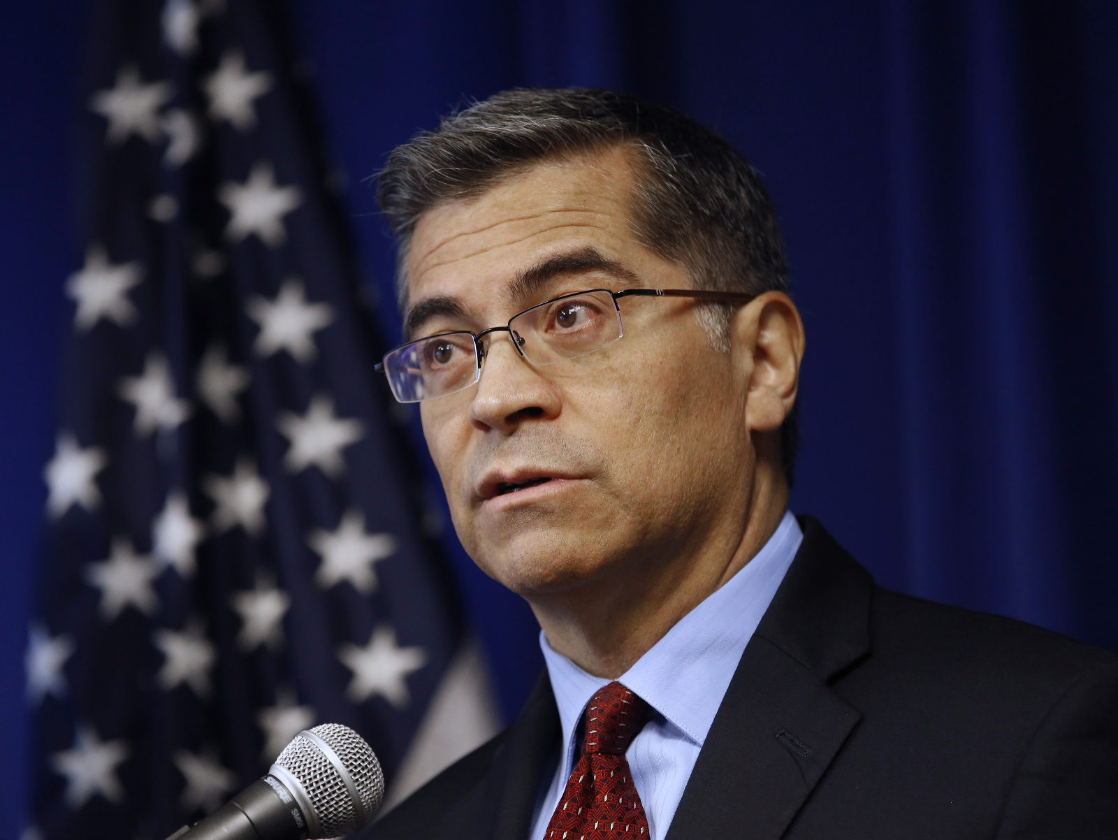 Budúci minister zdravotníctva USA Xavier Becerra