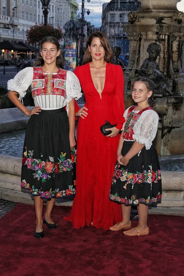 Monika Reháková s dcérami