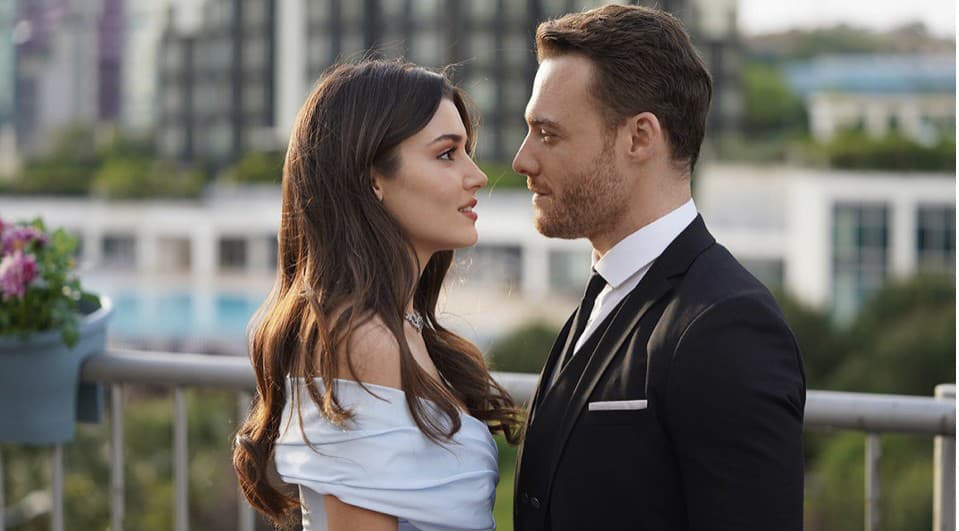 Eda z Lásky na prenájom v Cannes: Prišla aj s NOVÝM priateľom… Serkana  vymenila za TOHTO muža! - galéria | Topky.sk