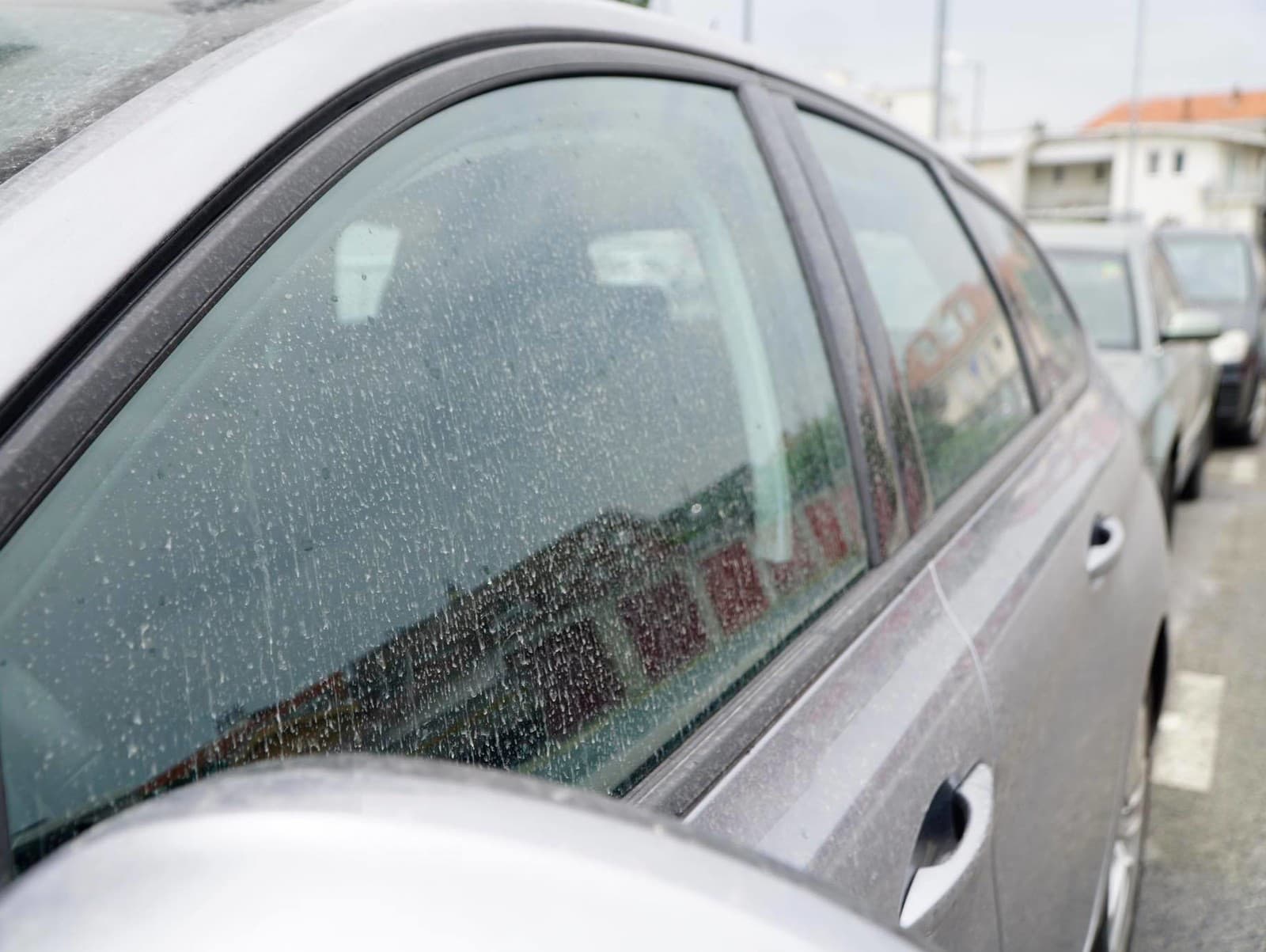 Saharský prach prichádza na