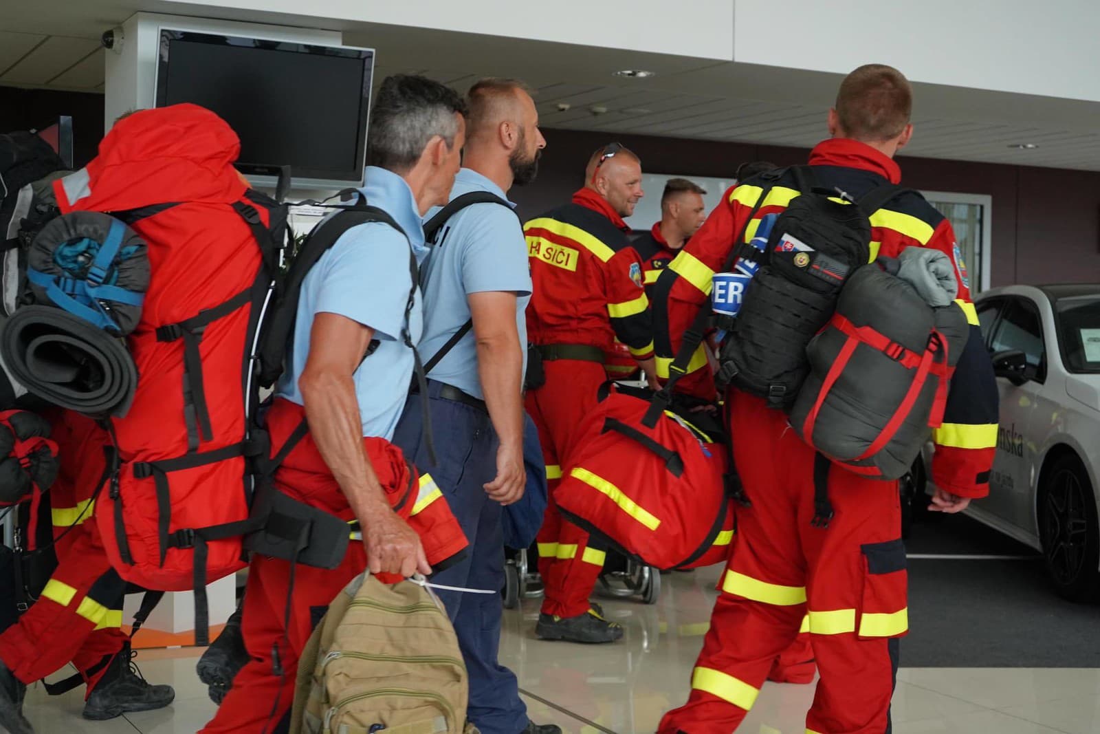 Slovenskí hasiči sa vrátili z Grécka