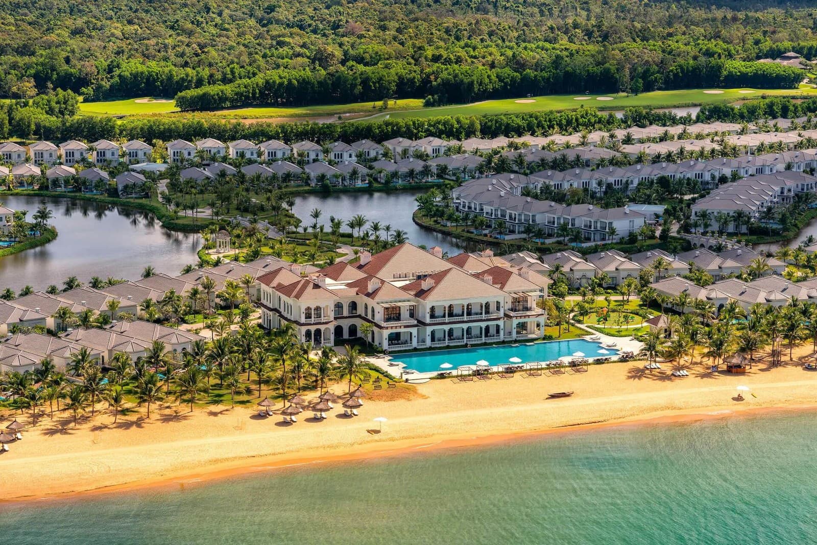 Pohľad na areál rezortu Meliá Vinpearl Phu Quoc vo Vietname