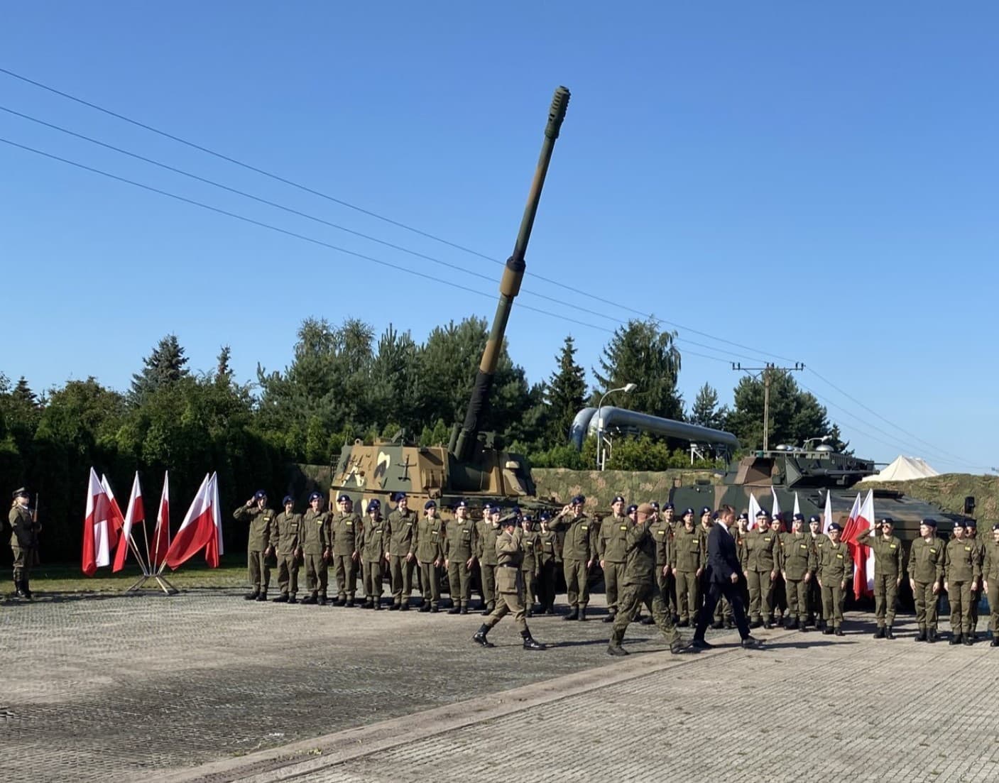 Vojenská prehliadka poľskej armády vo Varšave