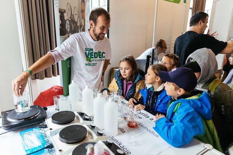 Nechajte sa zasvätiť do tajov vedy špičkovými slovenskými vedcami