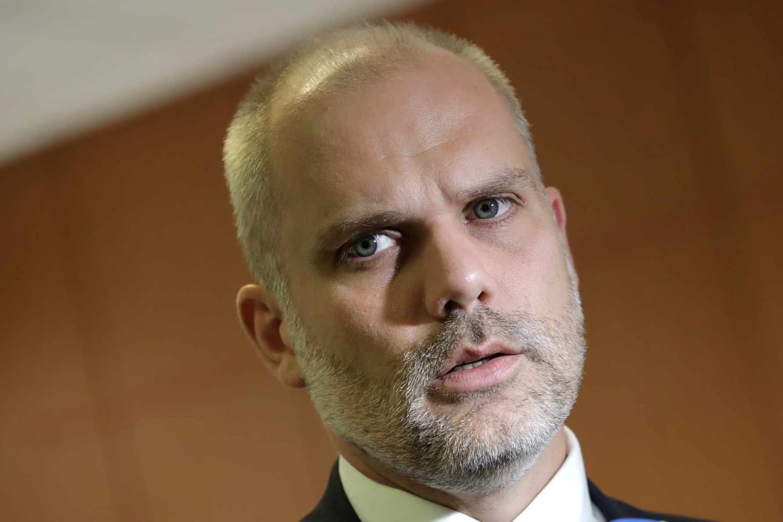 Exminister obrany úradníckej vlády Martin Sklenár.