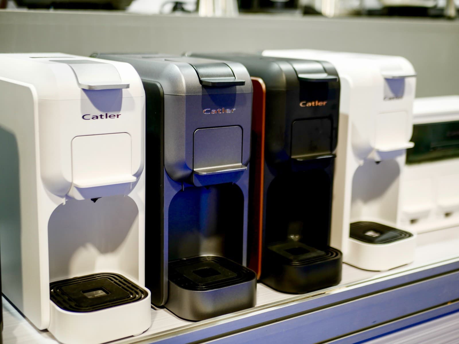 Porto sa svojou farebnosťou a malými rozmermi hodí do každej kuchyne. 