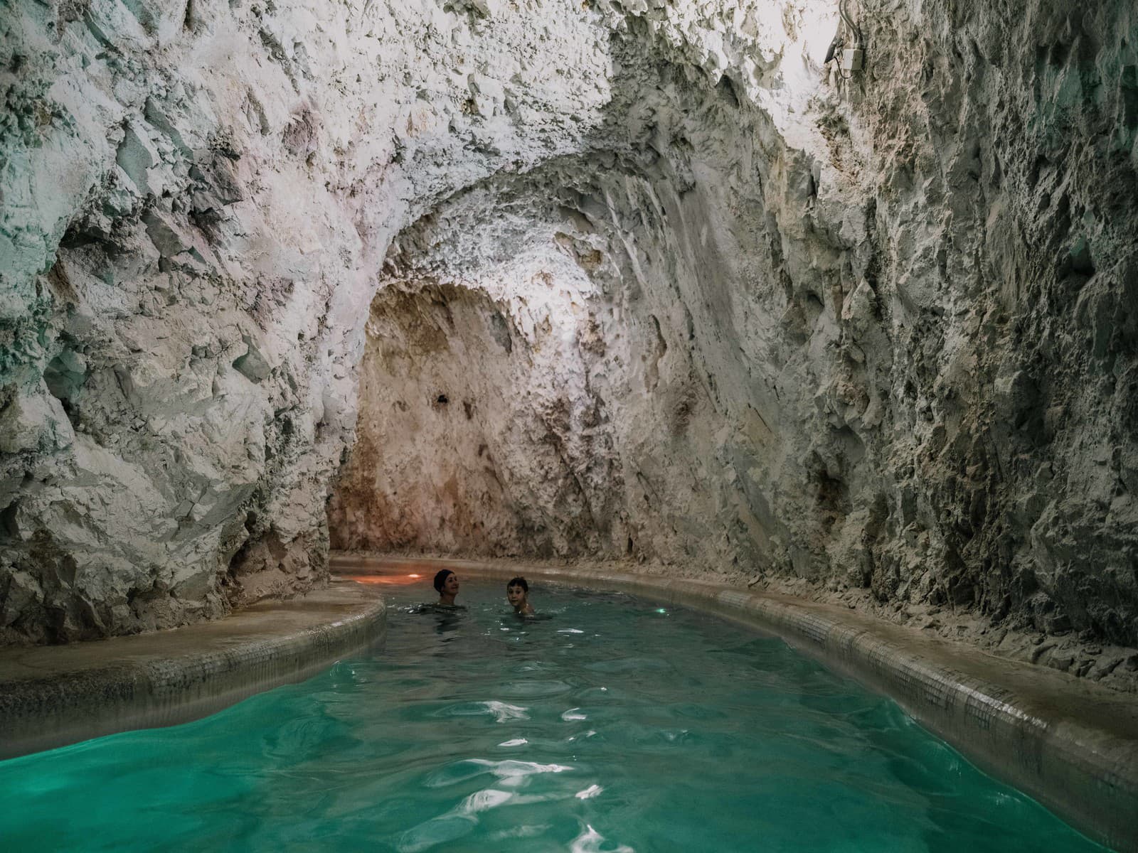Jaskynné kúpele v Miskolctapolca