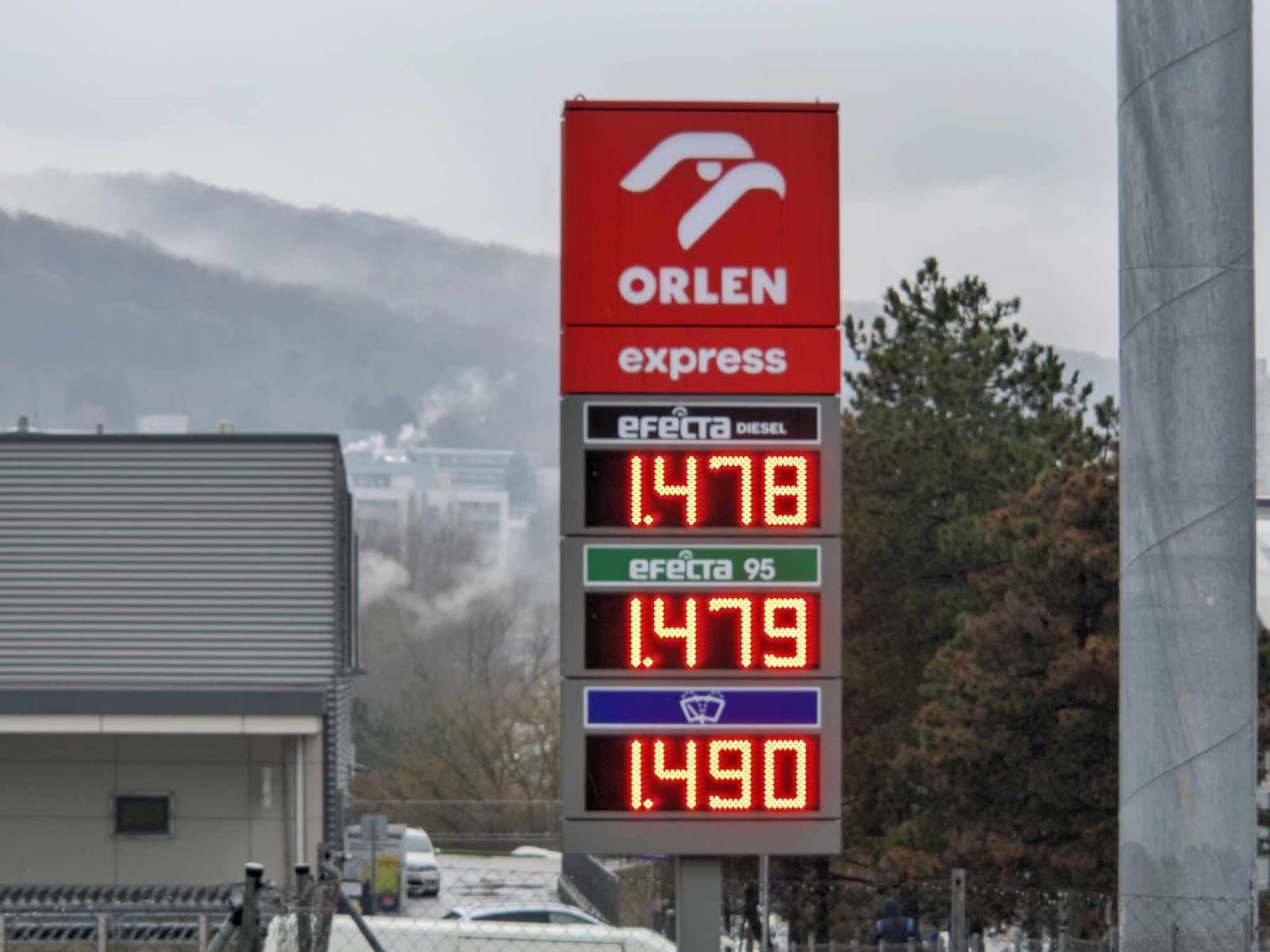 Ceny palív opäť prerážajú