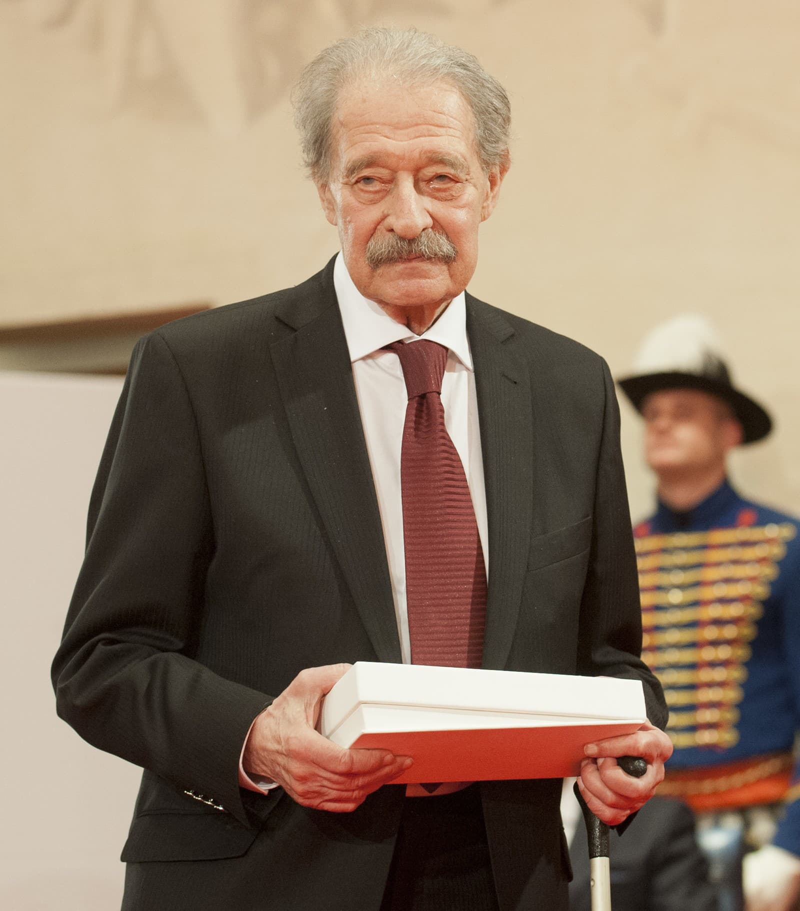 Tomáš Janovic dostal v roku 2017 štátne vyznamenanie - Rad Ľudovíta Štúra II. triedy.