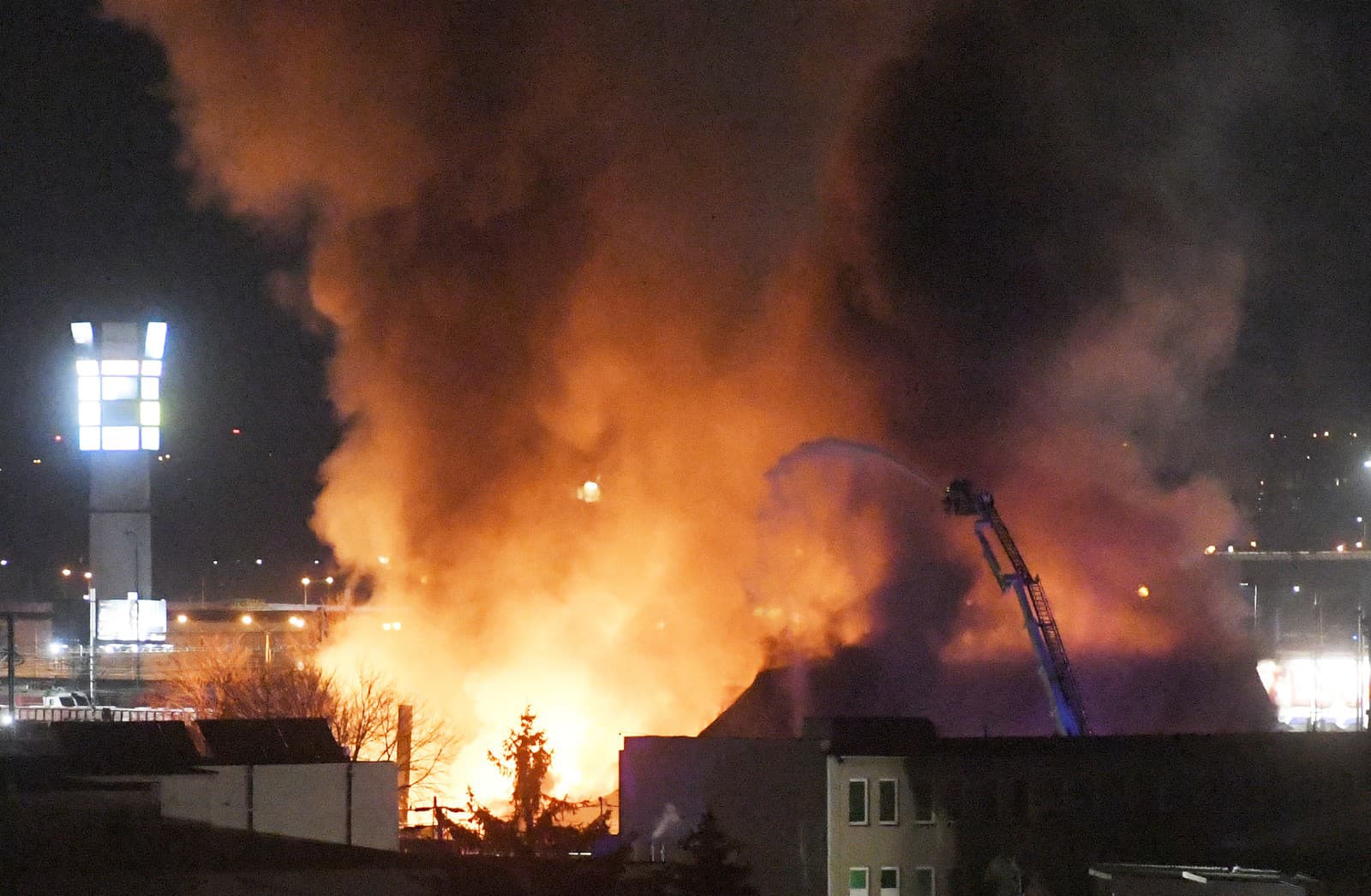 Požiar v spaľovni odpadov na Jilemnického ulici v Prešove.