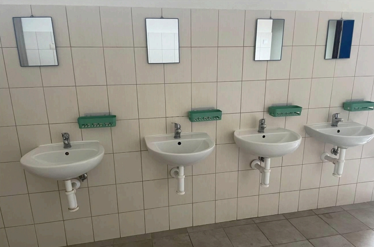 Stav zariadení na osobnú hygienu v Reedukačnom centre Tornaľa po previerke GP SR