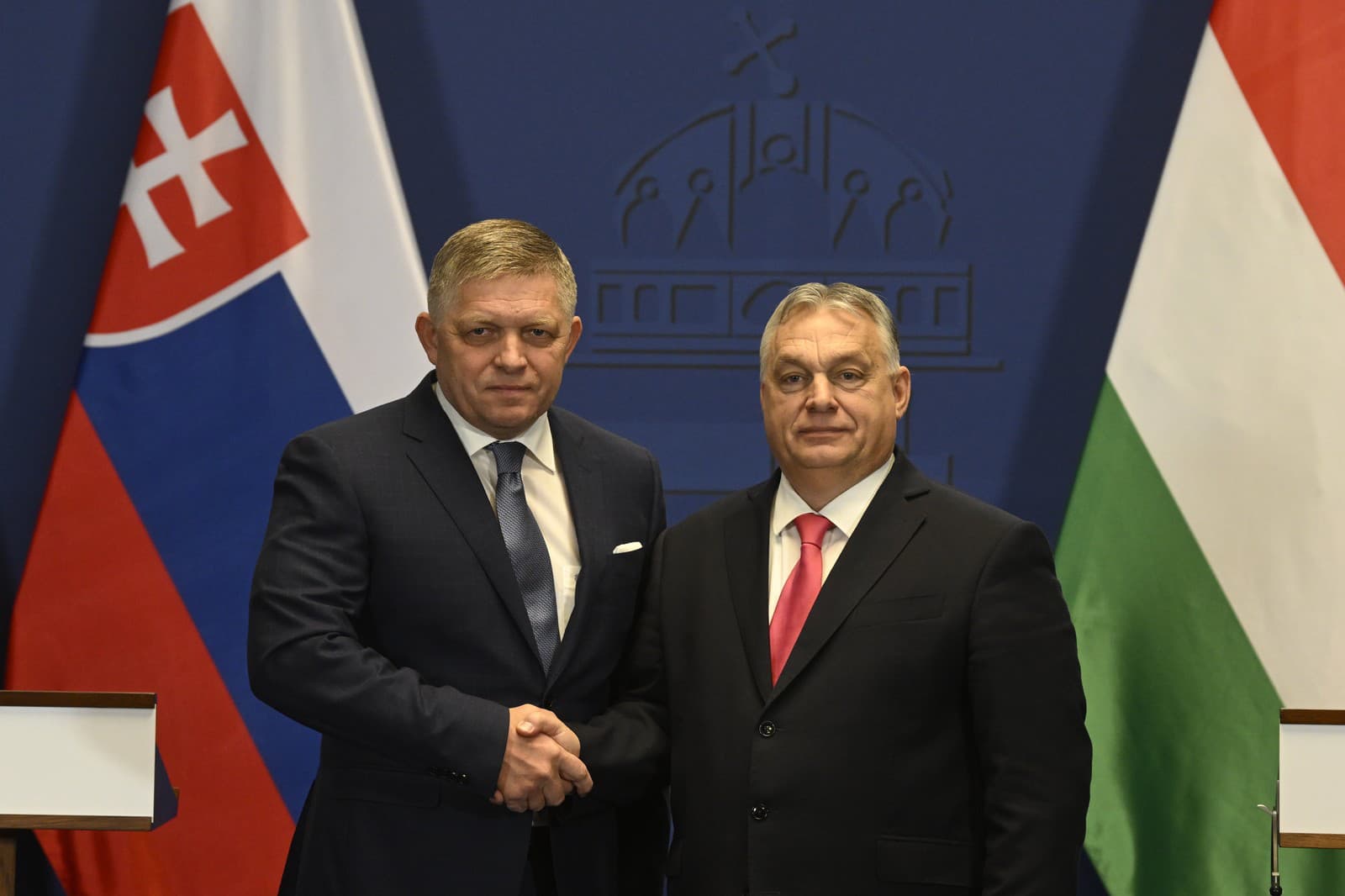 Slovenský premiér Robert Fico a maďarský premiér Viktor Orbán 