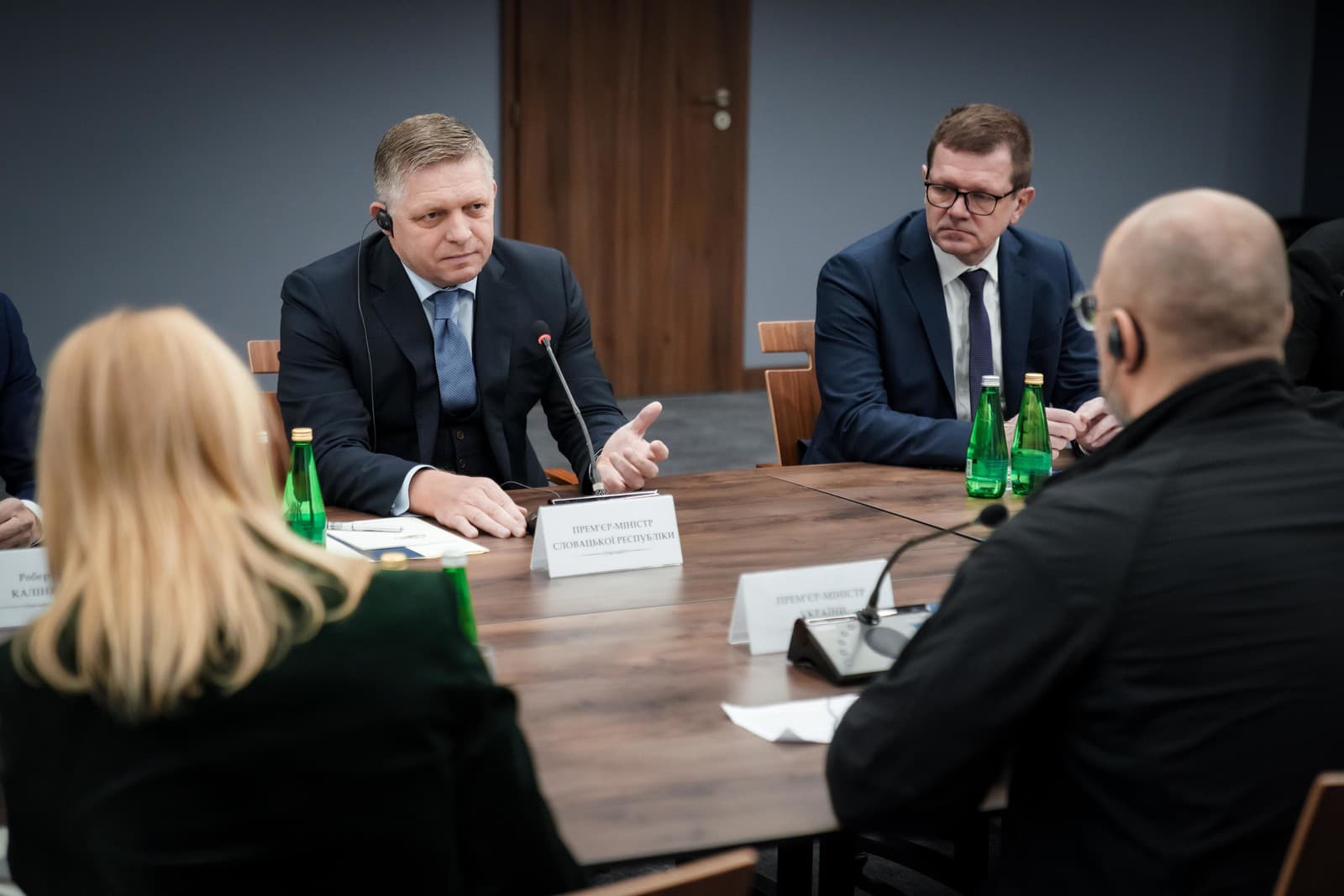 Robert Fico počas stretnutia s ukrajinským premiérom Denysom Šmyhaľom