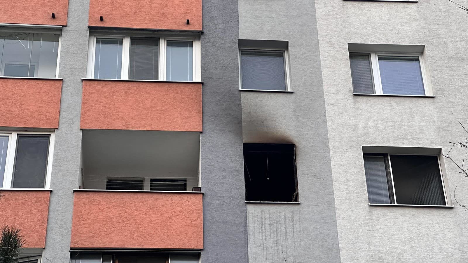 Požiar v jednom z bytov v Petržalke