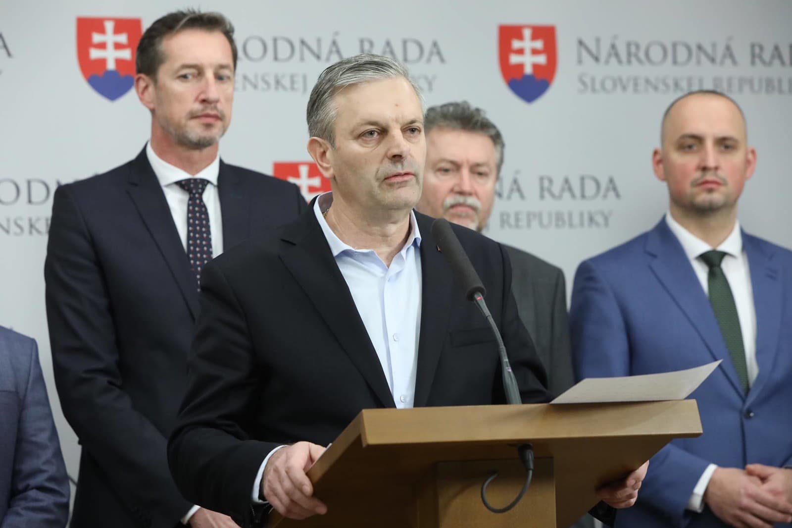 KDH zúri: Na pošte
