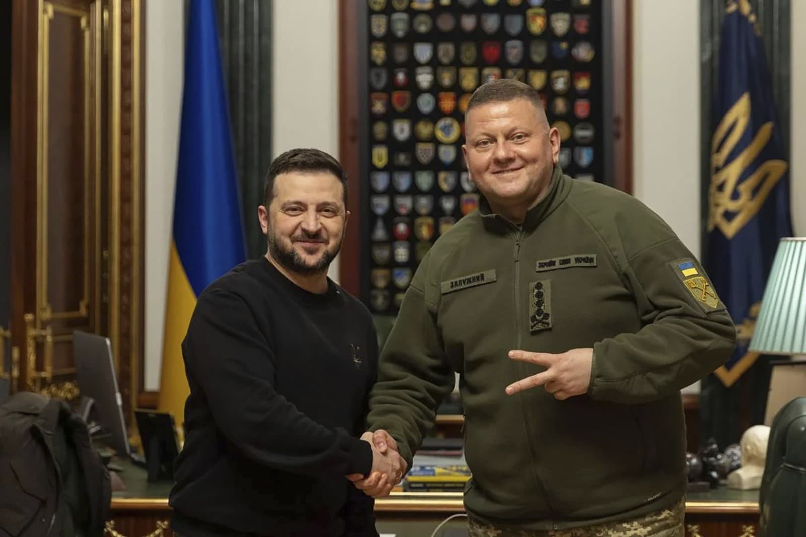 Volodymyr Zelenskyj a Valerij Zalužnyj 