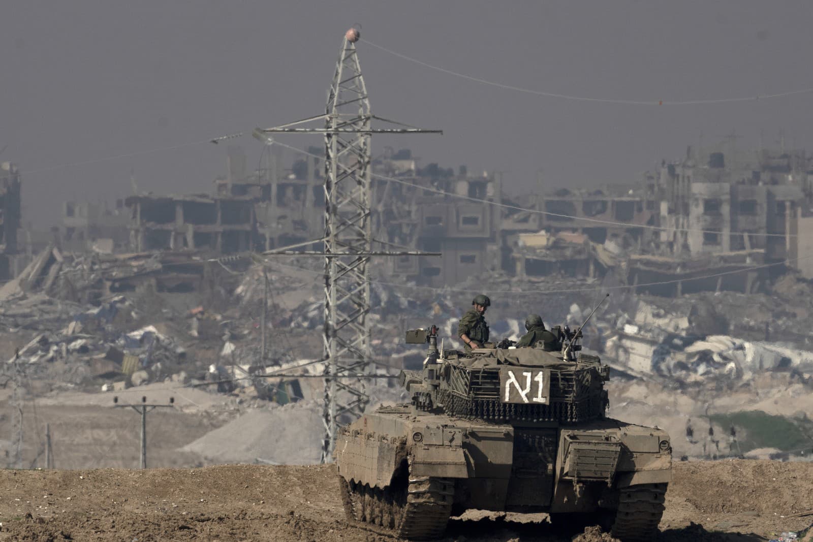 Izrael po nezhodách s USA opäť útočí na juhu Pásma Gazy.