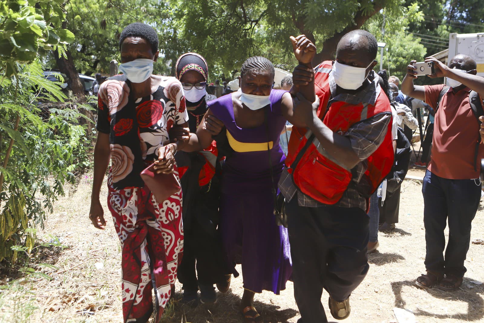 Kenské úrady začali vydávať telá obetí kresťanskej sekty