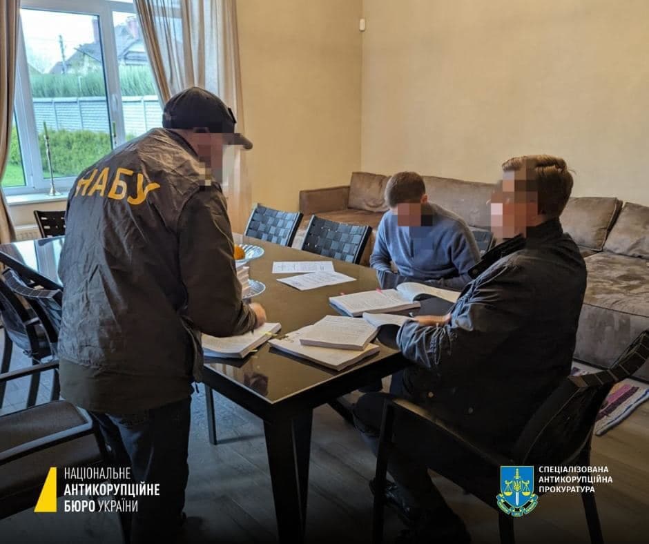Ukrajinský minister Poľnohospodárstva Nikolaj Solskyj  je podozrivý z machinácie so štátnymi pozemkami 