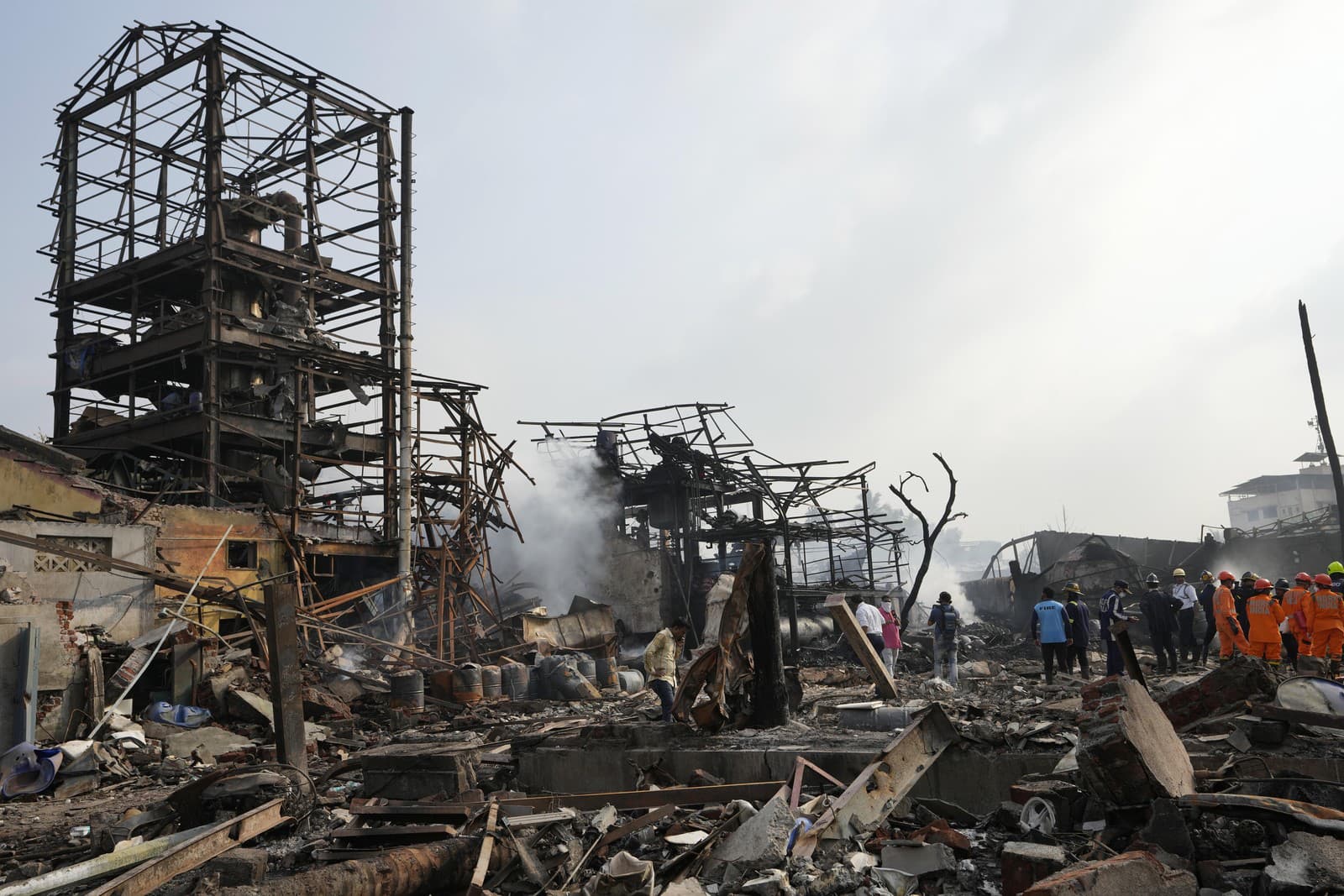 Pri požiari v chemickej továrni v Indii zahynulo deväť ľudí