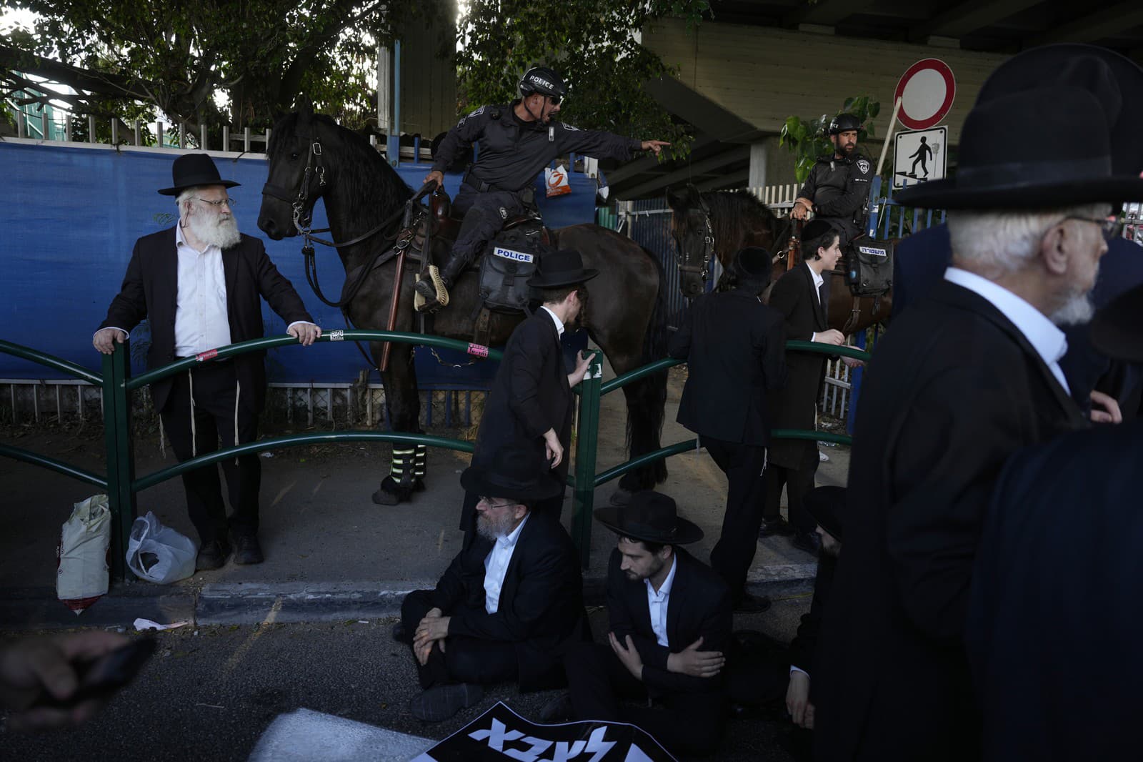 Ultraortodoxní židia pri proteste