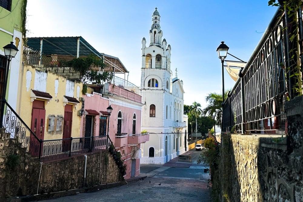 Stará koloniálna štvrť v hlavnom meste Santo Domingo.