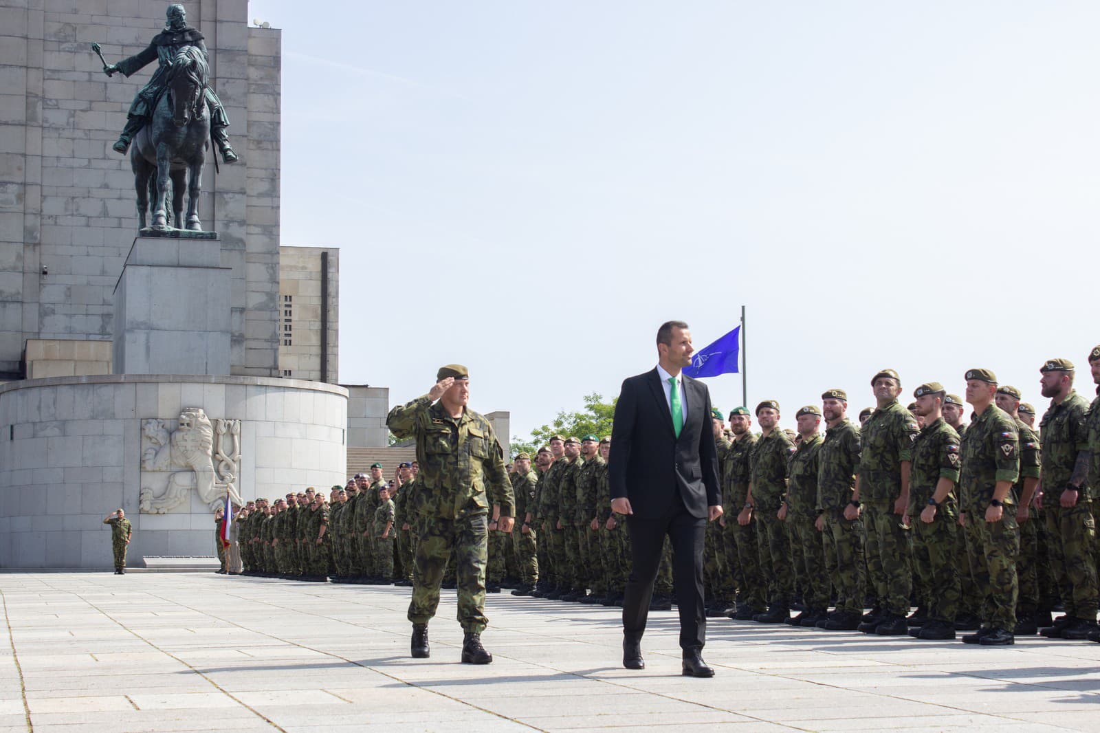 Námestník českej ministerky obrany Daniel Blažkovec.