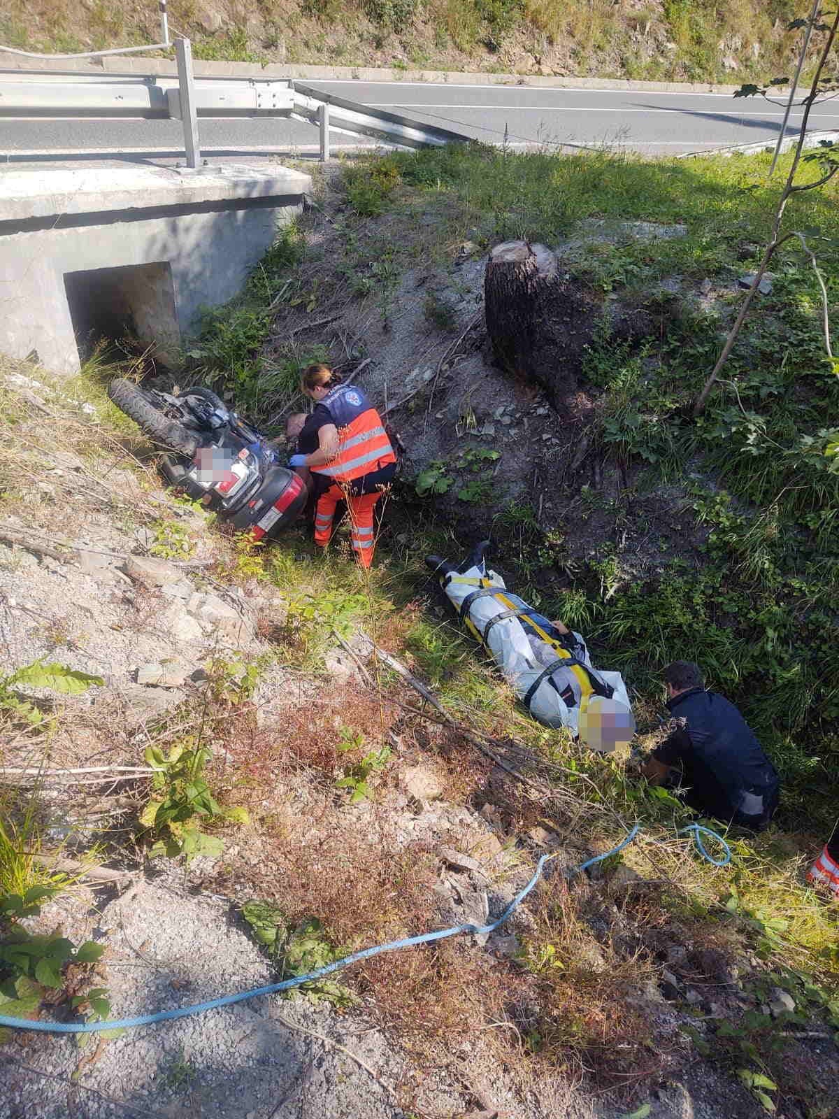 Zranenému motorkárovi na Donovaloch