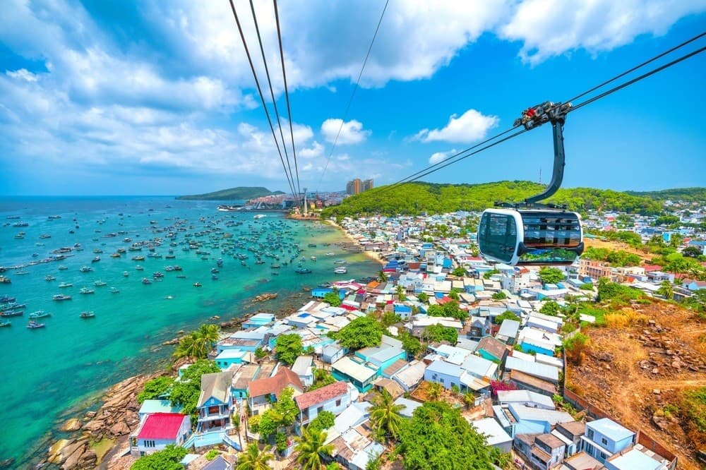 Phu Quoc má najdlhšiu trojlanovú visutú lanovku na svete