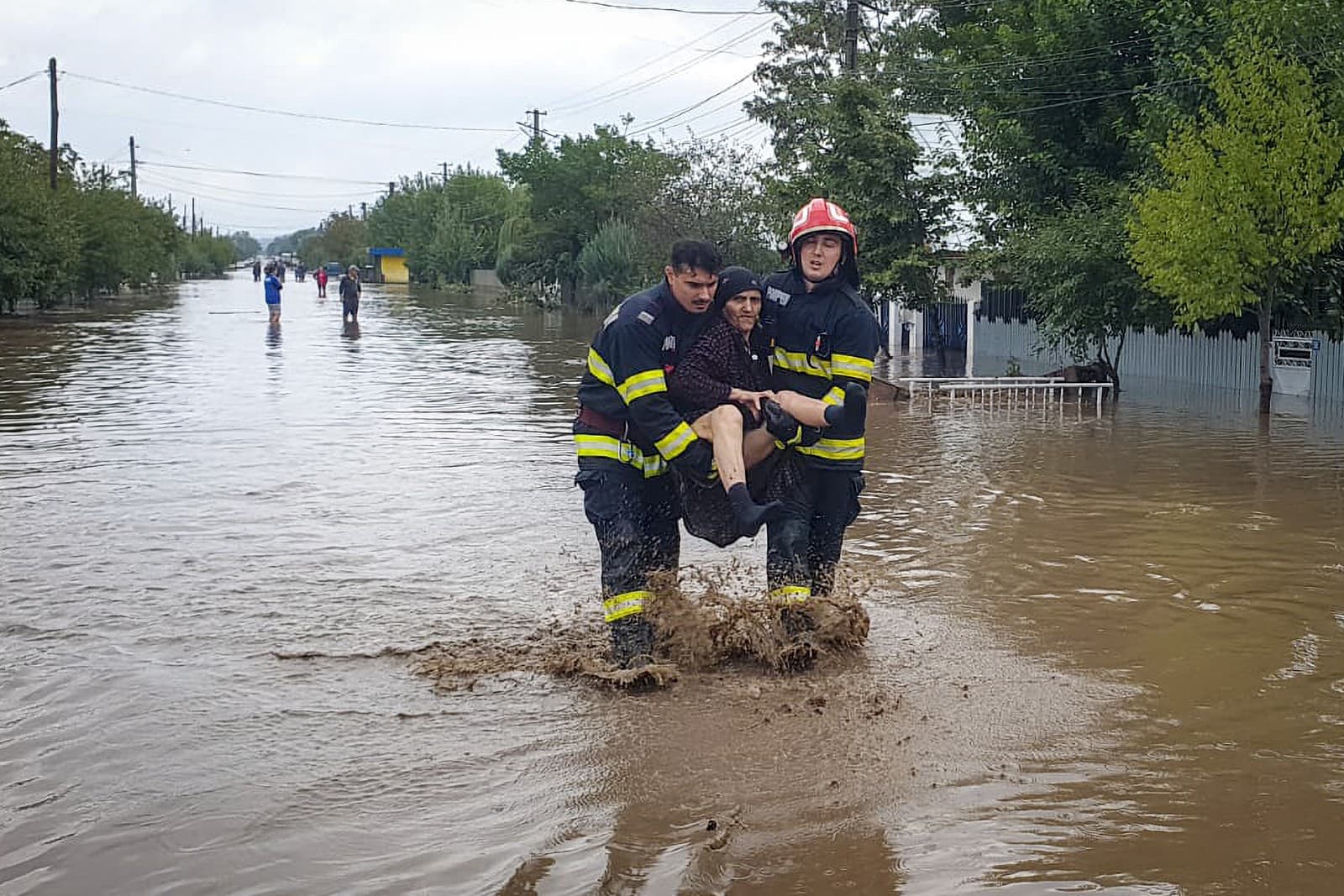 Rumunsko naďalej sužujú záplavy,