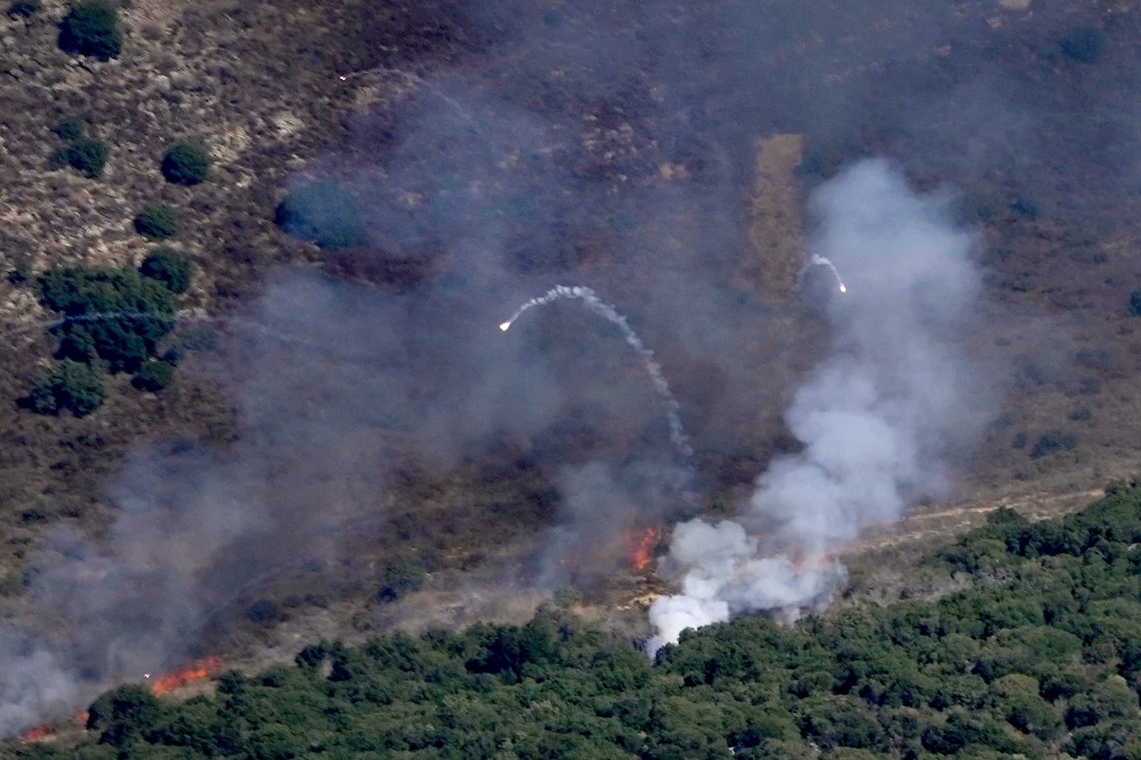 Izrael a Hizballáh obnovili raketové útoky