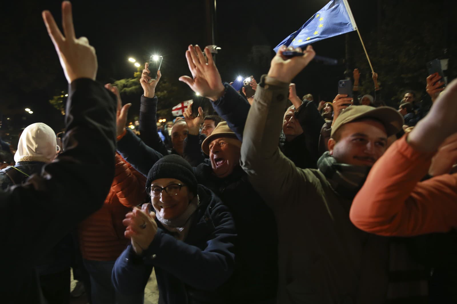 Protestujúci v Gruzínsku žiadajú nové parlamentné voľby